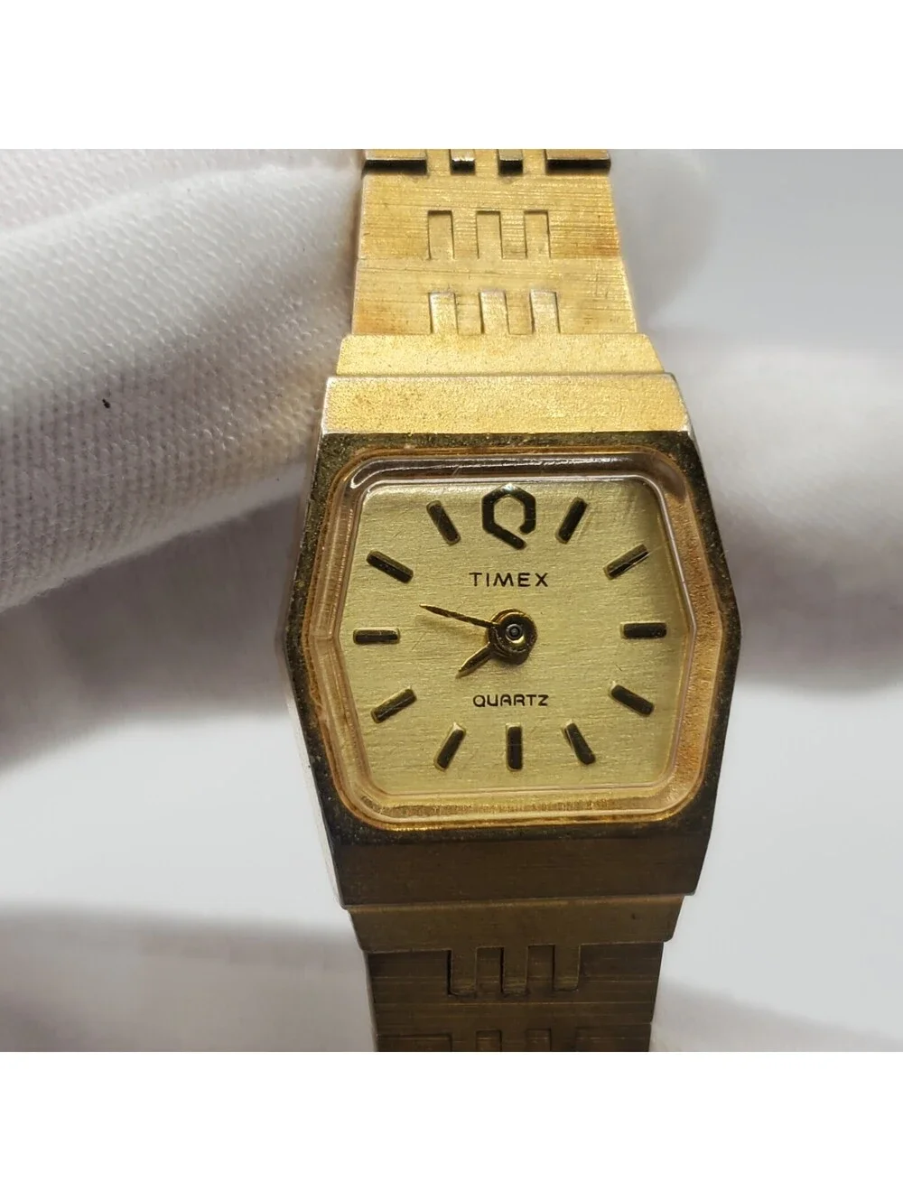 Vintage Timex Q K-Cell Pusher Quartz Watch Womens For Parts Or Repair